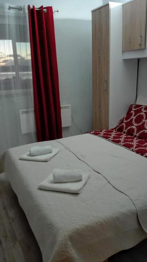 Apartmani Zoran Bilic Promajna Buitenkant foto