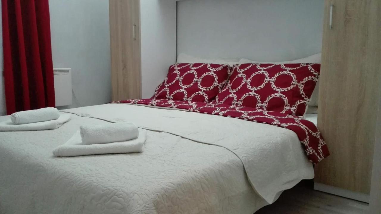 Apartmani Zoran Bilic Promajna Buitenkant foto