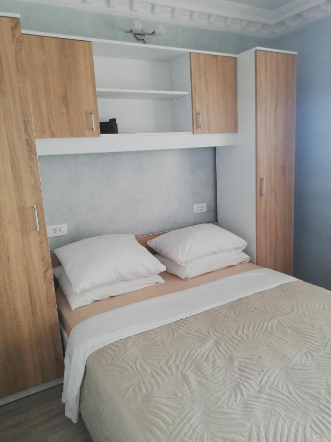 Apartmani Zoran Bilic Promajna Buitenkant foto