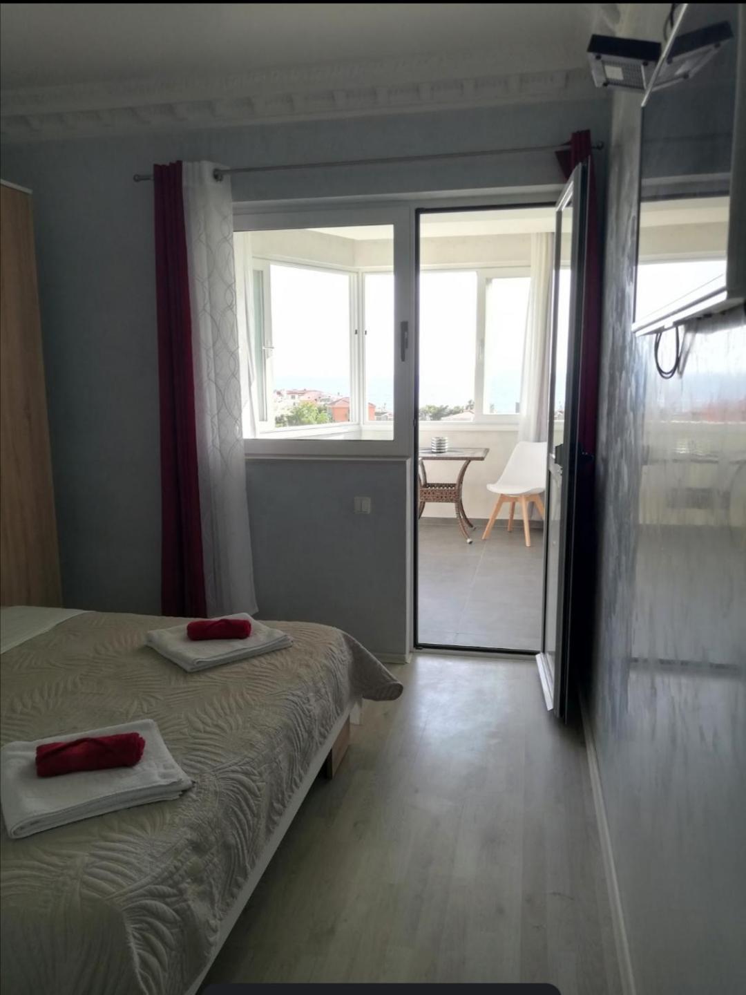 Apartmani Zoran Bilic Promajna Buitenkant foto